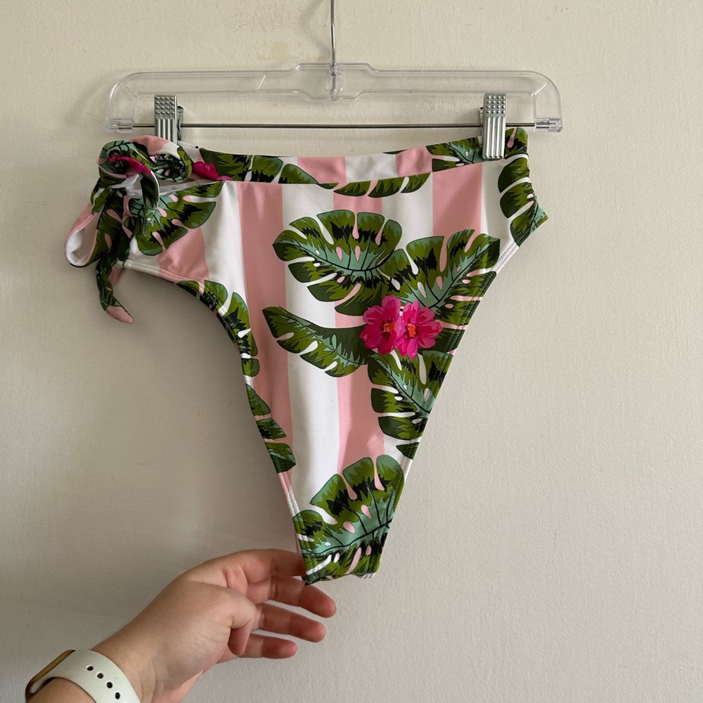 Lovers & Friends Pink Green Palm Stripe Waist Tie Bikini Bottoms size Medium EUC - Picture 9 of 11